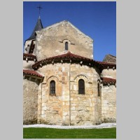 Église Sainte-Radegonde de Cognat-Lyonne, photo EmDee, Wikipedia.jpg